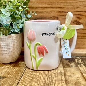 Rae Dunn “Mama” Coffee/Tea Mug 4 3/4” H x 5 1/2” Rim to Handle NEW